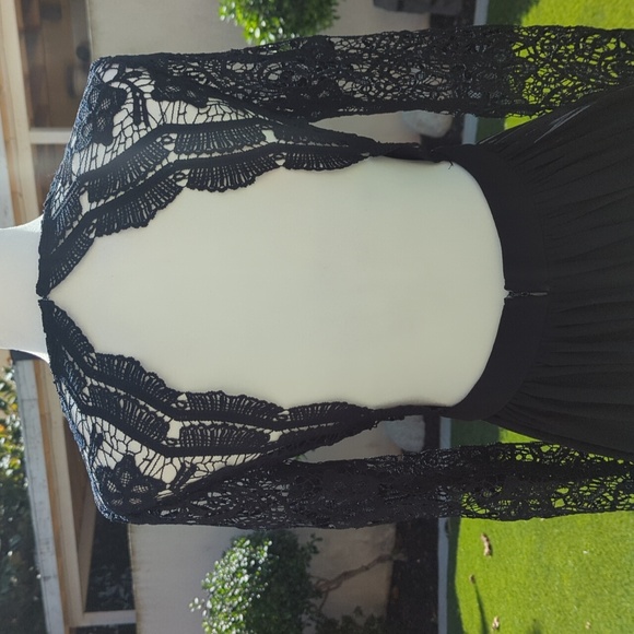 Lulu's Long Sleeve Lace Maxi Dress - Picture 5 of 5